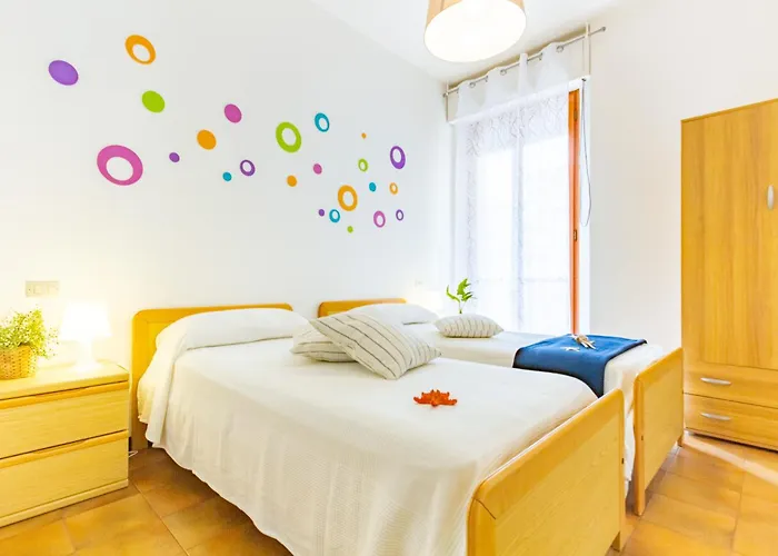 Lia Trilo - Myho Casa